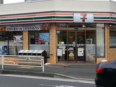 セブンイレブン 川崎今井仲町店の画像