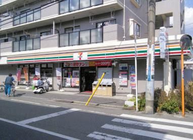 セブンイレブン 川崎下小田中東店の画像