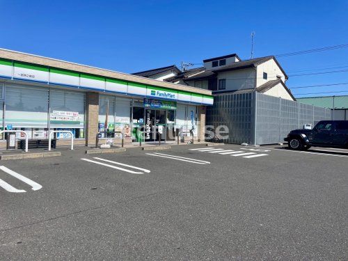 ファミリーマート 稲沢高重店の画像