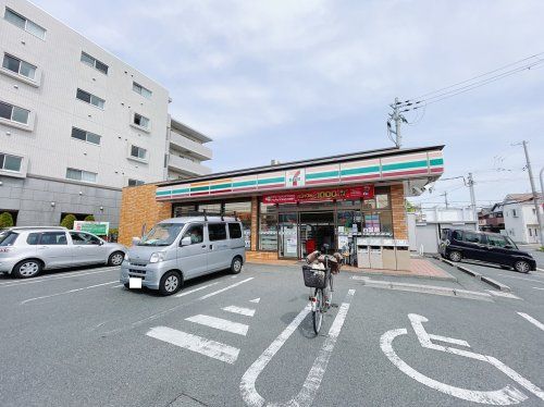 セブンイレブン 堺深井沢町店の画像