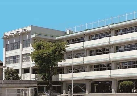 調布市立 第一小学校の画像