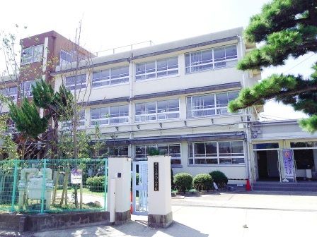 堺市立南八下小学校の画像