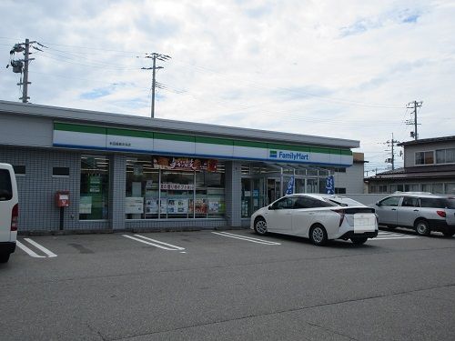 ファミリーマート 秋田飯島中央店の画像