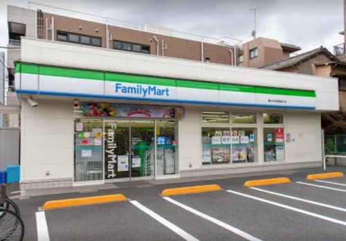 ファミリーマート 鵜の木多摩堤通り店の画像