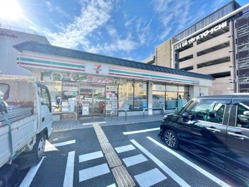 セブンイレブン 京都久世殿城町店の画像