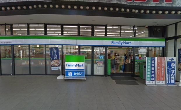 ファミリーマートJR久宝寺駅前店の画像