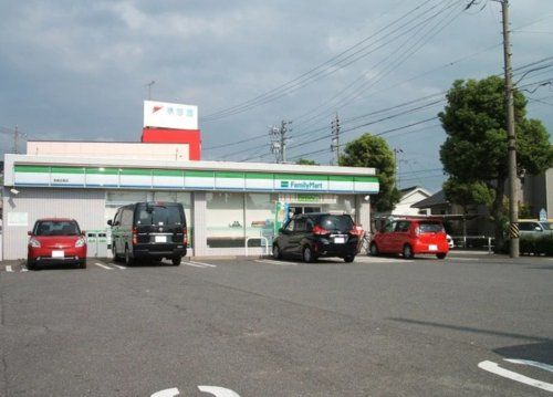 ファミリーマート 西尾羽塚店の画像