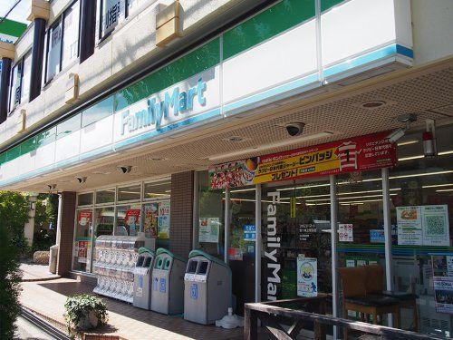 ファミリーマート 鷹ケ巣上新田店の画像