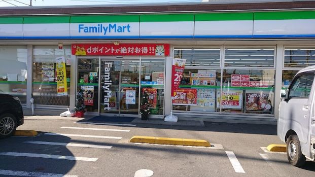 ファミリーマート あきる野滝山街道店の画像