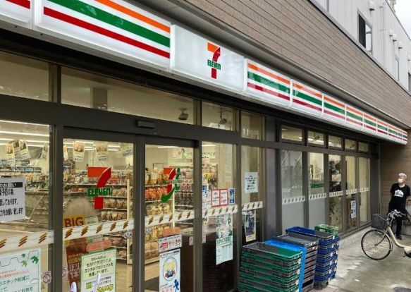 セブンイレブン 杉並堀ノ内3丁目店の画像