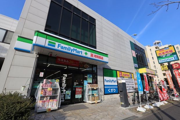 ファミリーマート 昭和薬品西大島駅前店の画像