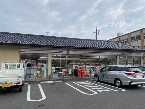 セブンイレブン 京都堀川今宮店の画像