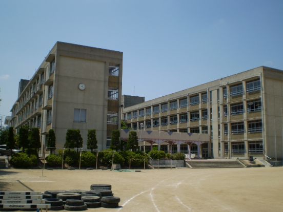 姫路市立　増位中学校の画像