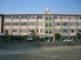 東中学校の画像