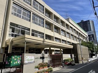 大阪市立高津小学校の画像