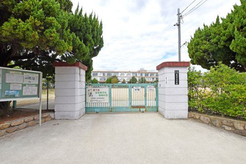 宝塚市立良元小学校の画像