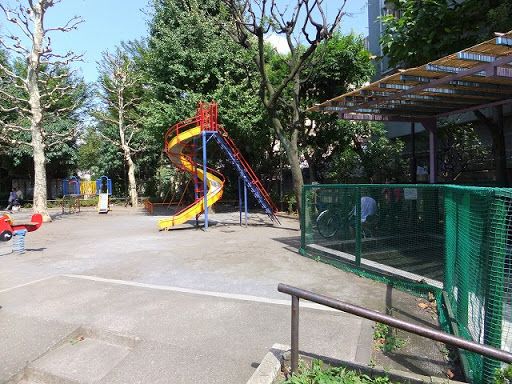 新宿区立西大久保公園の画像