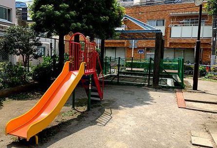 新宿区立さつき児童遊園の画像