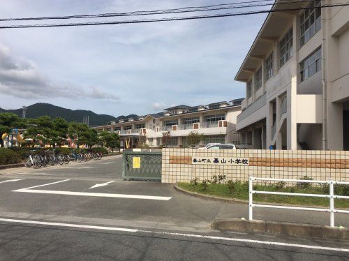 基山町立基山小学校の画像