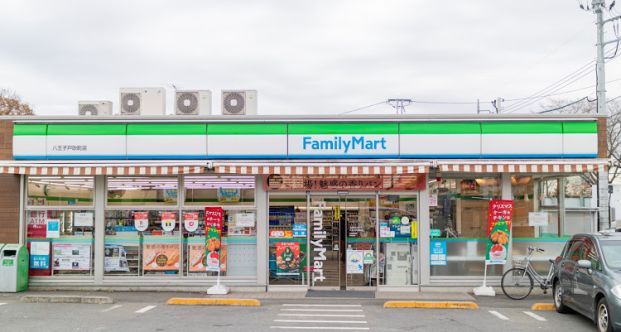 ファミリーマート 八王子戸吹町店の画像