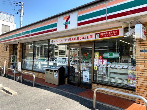 セブンイレブン 寝屋川池田旭町店の画像