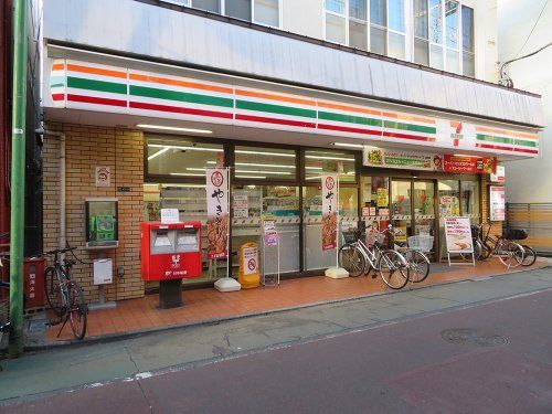 セブンイレブン 東金町店の画像