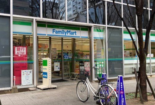 ファミリーマート 本町橋店の画像