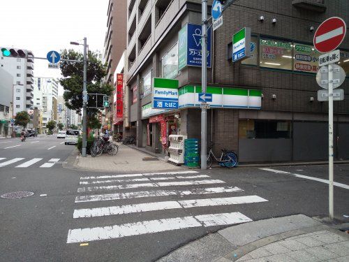 ファミリーマート 瓦屋町二丁目店の画像