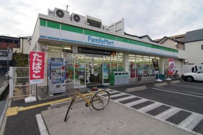  ファミリーマート尼崎三反田町二丁目店の画像