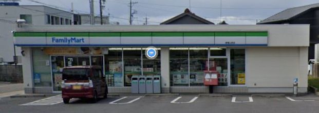 ファミリーマート 緑篭山西店の画像