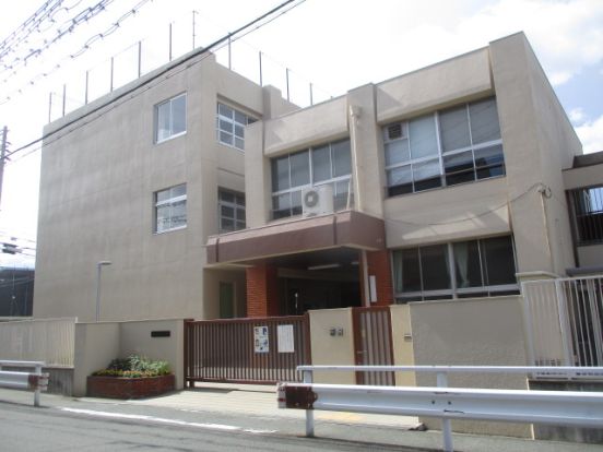 大阪市立岸里小学校の画像