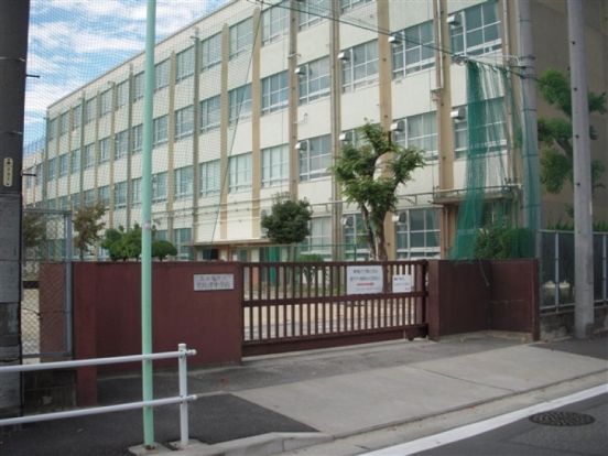名古屋市立日比津中学校の画像