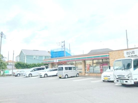 セブンイレブン 寒川小谷1丁目店の画像