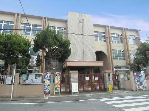 京都市立養徳小学校の画像