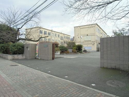 京都市立高野中学校の画像