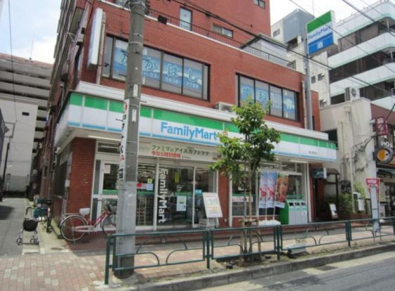 ファミリーマート 菊川駅前店の画像