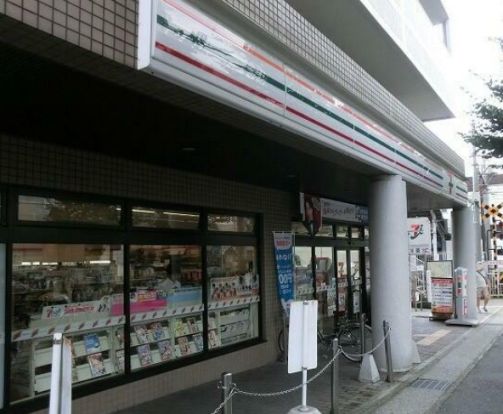 セブンイレブン 京都修学院駅前店の画像