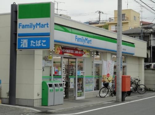 ファミリーマート 横浜釜台町店の画像