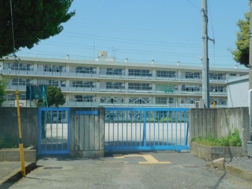 新座市立池田小学校の画像