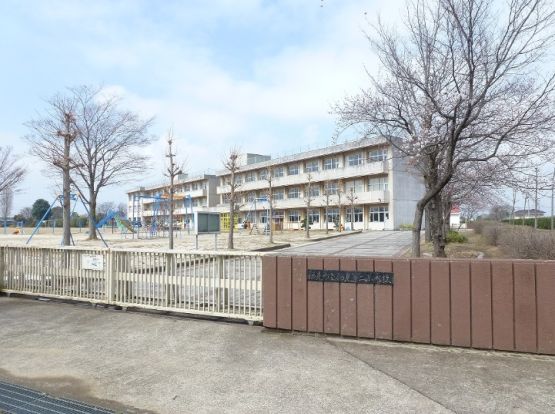 阿見町立阿見第二小学校の画像