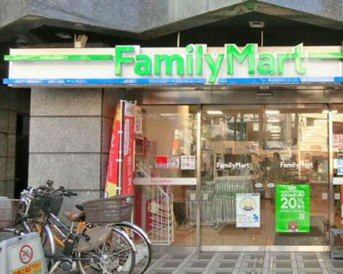 ファミリーマート 早稲田駅前店の画像