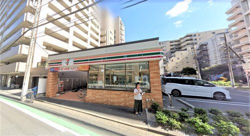 セブンイレブン 横浜鶴見中央4丁目店の画像