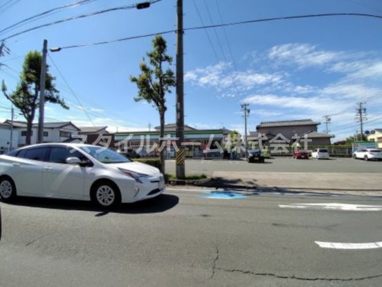 ファミリーマート 豊橋小鷹野店の画像