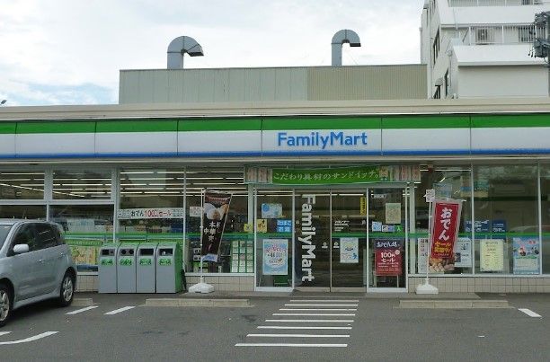 ファミリーマート 熱田花表町店の画像