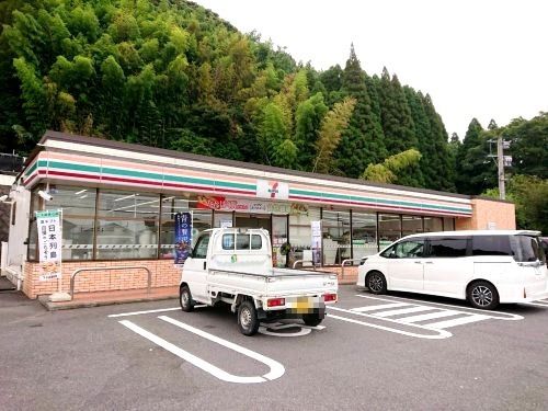 セブンイレブン隼人小田店の画像