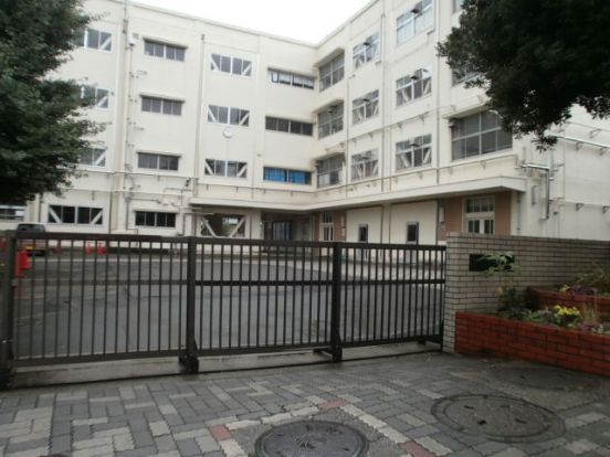 横浜市立奈良小学校の画像