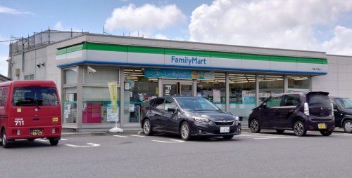 ファミリーマート 千葉仁戸名店の画像