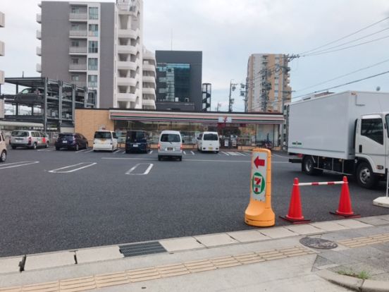 セブンイレブン 春日井勝川駅前店の画像