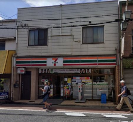 セブンイレブン 大田区六郷土手駅前店の画像