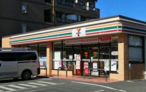 セブンイレブン 川崎栗谷3丁目店の画像